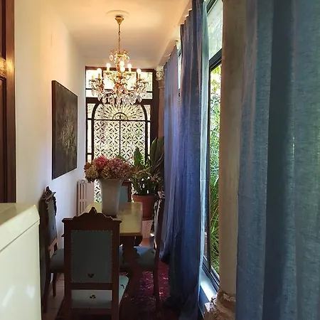 Garden Ca' Rezzonico 아파트 *