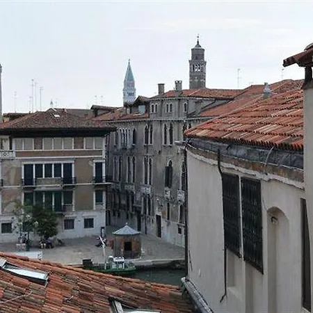 Garden Ca' Rezzonico Lägenhet Venedig