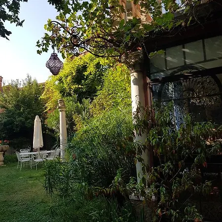 Lägenhet Garden Ca' Rezzonico Venedig