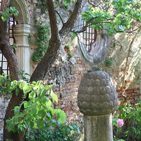 Garden Ca' Rezzonico Venetië